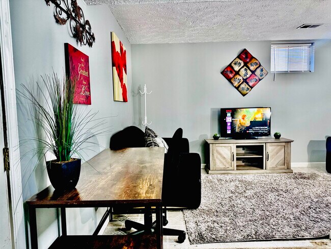 Foto del edificio - 17306 Clairfield Ln