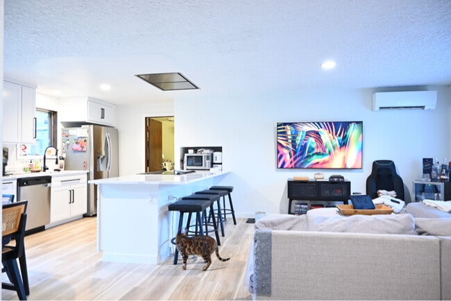 Foto del edificio - 3107 NW Lakeridge Dr