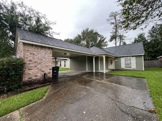 Foto del edificio - Must See!  Trendy 3 bedroom, 2 bath home i...
