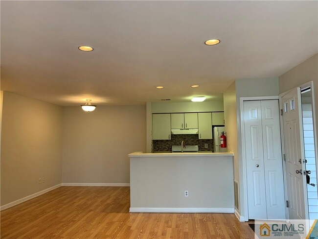 Building Photo - 428 Meade Ct