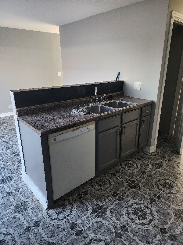 Foto del edificio - 8929 Robin Dr