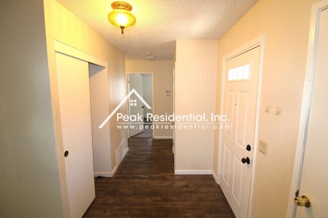 Building Photo - 4 br, 2 bath House - 6913 Stanford Oak Drive
