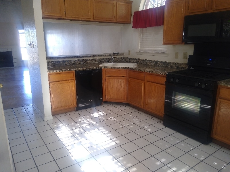 Photo - 415 Valley Mills Dr (Arlington, TX)