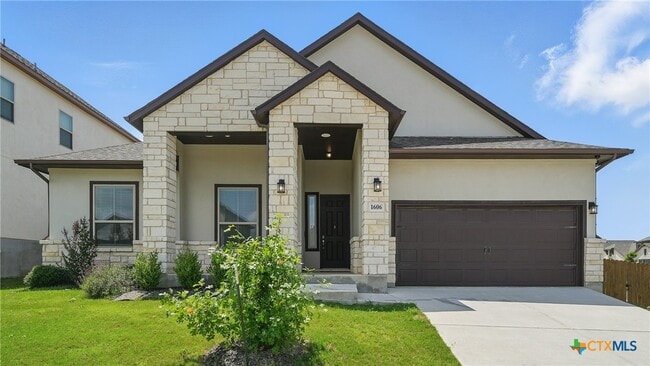 Building Photo - 1606 Folk Victorian Rd