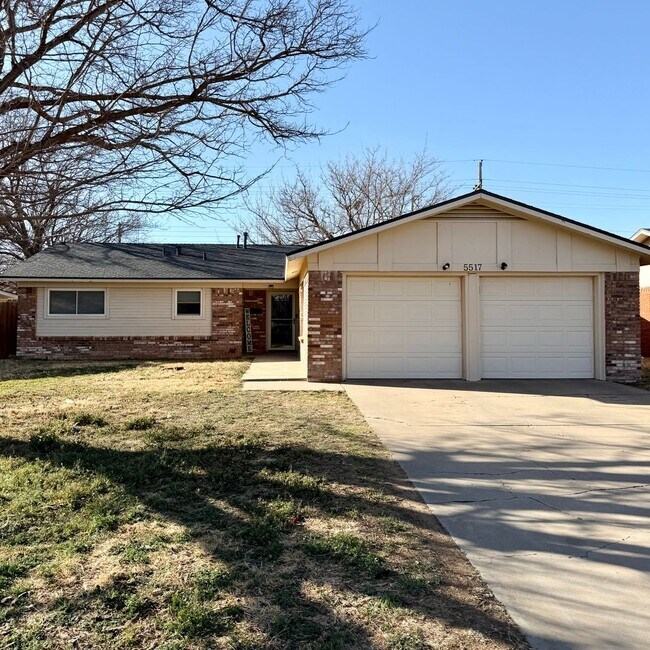 Foto del edificio - Charming 3 Bedroom Home Pre-Leasing for Au...