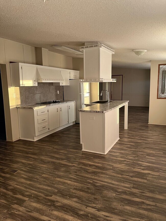 Foto del edificio - Call the Lexington office at 803-359-0793