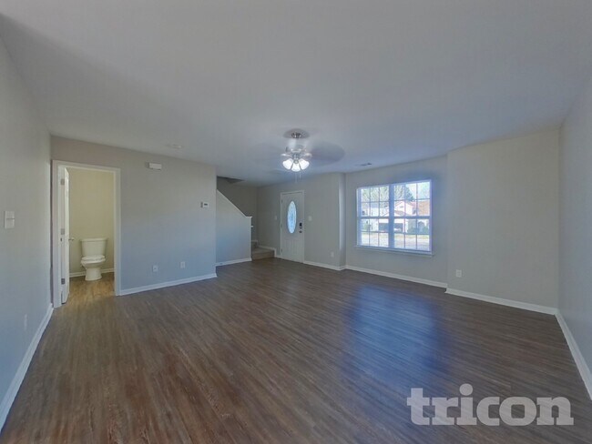 Foto del edificio - 1110 Hipp Rd