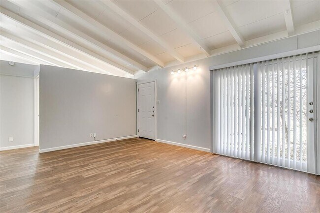 Building Photo - 5233 Curzon Ave