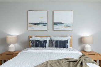 Building Photo - Regency Park