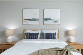 Building Photo - Regency Park