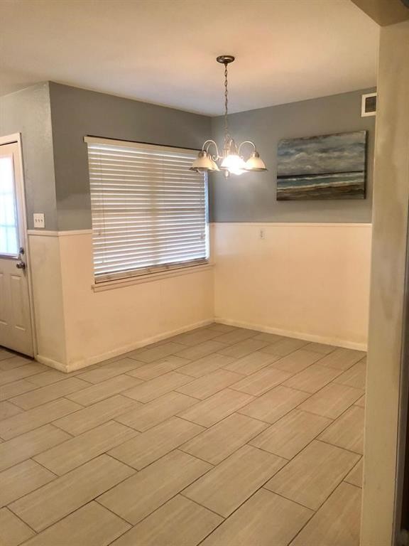 Building Photo - 8733 Lugary Dr