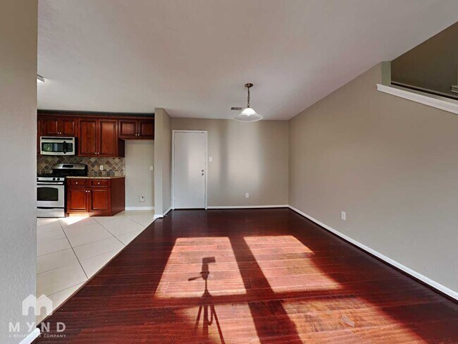 Foto del edificio - 8014 Arrington Forest Ln