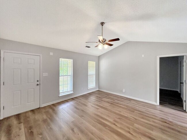 Foto del edificio - 3811 Stateline Rd W