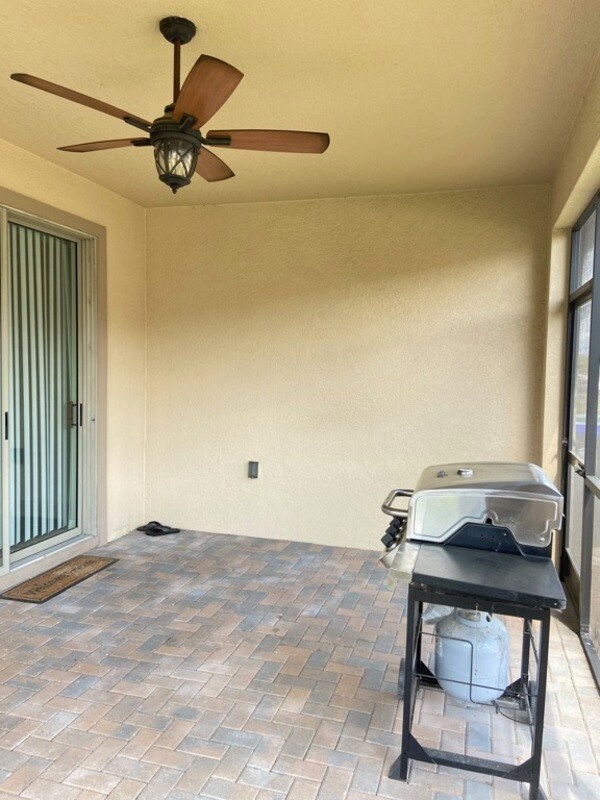 Building Photo - 7203 Half Moon Lake Dr