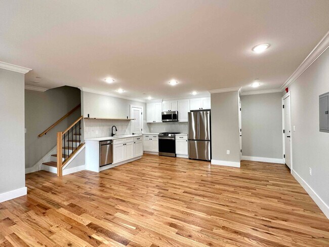 Building Photo - 209 Frank E Rodgers Blvd S