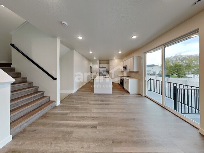 Foto del edificio - 4692 W Ore Strm Rd