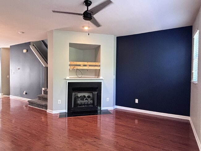 Building Photo - 3839 Cary Glen Blvd