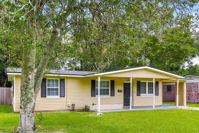 Foto del edificio - 6227 Pine Summit Dr