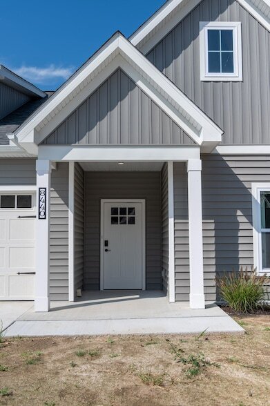 Foto del edificio - 8456 Oak Shade Ct