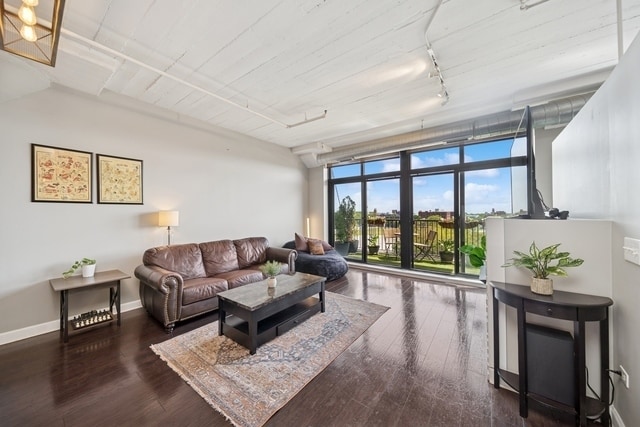 Foto del edificio - 1524 S Sangamon St