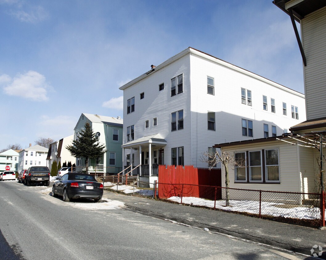 133 Fairmont Ave, Worcester, MA 01604 Apartments in Worcester, MA