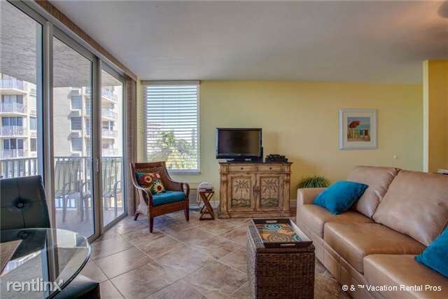 Building Photo - 7330 Estero Blvd