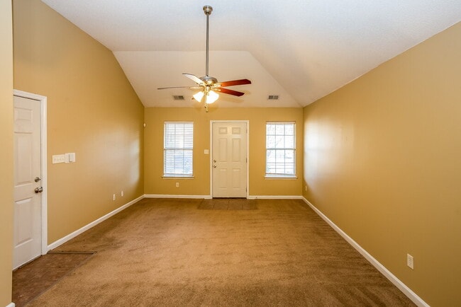 Foto del edificio - 7787 Allen Ridge Ln