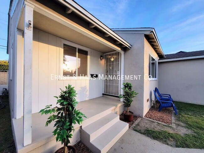 Foto del edificio - Beautifully Updated 2 Bedroom Home in Prim...