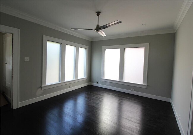 Foto del edificio - 1223 W Gray St