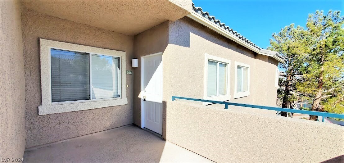 Foto principal - 2052 Gravel Hill St