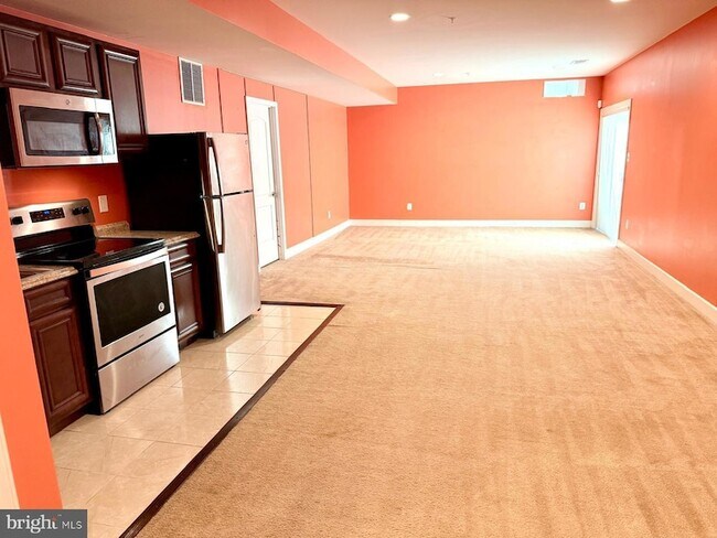 Foto del edificio - 5103 Whittington Ln