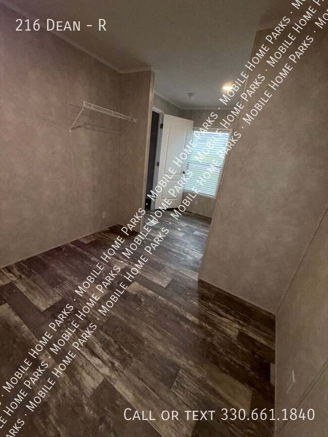 Photo - 216 Dean-R House