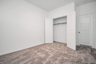 Building Photo - 11839 Knockdrin Dr