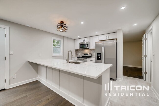 Foto del edificio - 9833 Branchleigh Rd