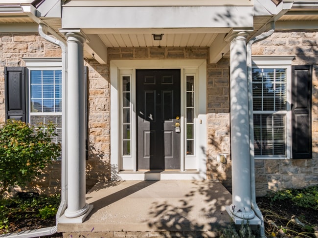 Building Photo - 24 Fawn Meadow Ct