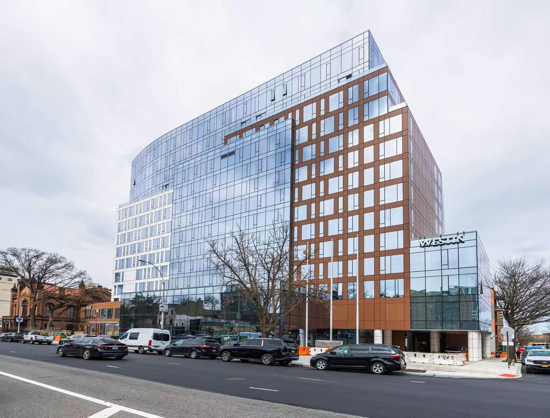 Foto principal - 35-32 Leavitt St