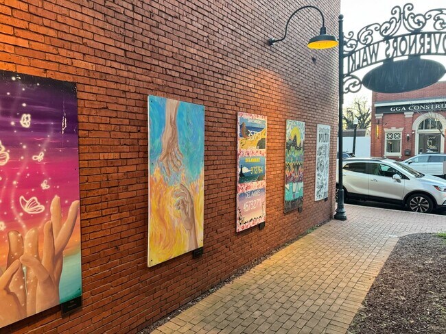 Foto del edificio - Downtown Milton Apartment