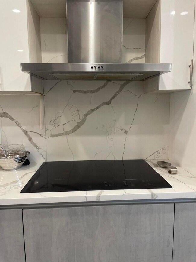 Foto del edificio - 9299 Vista Del Lago