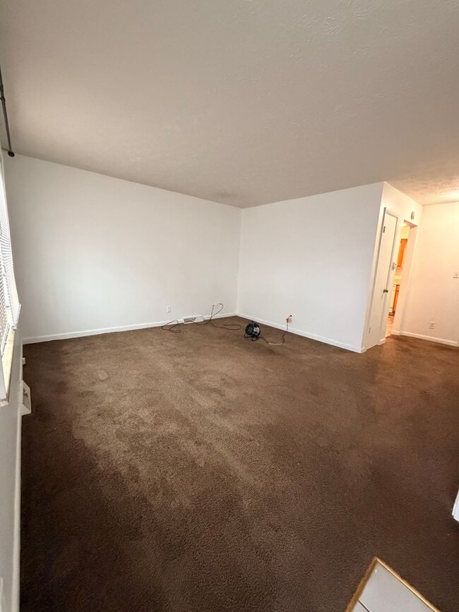 Building Photo - 46 Dantley Dr