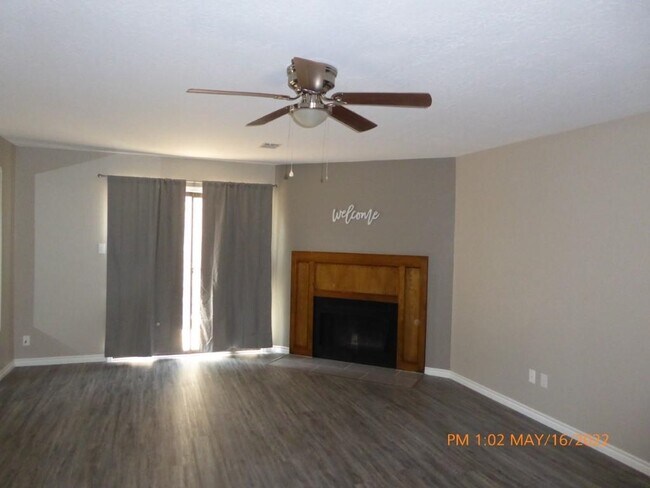 Foto del edificio - 4036 NW Ozmun Ave