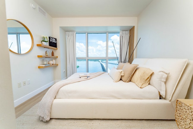 Building Photo - Edison Grand