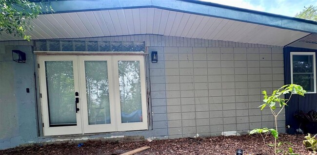 Building Photo - 5023 Inverness Dr