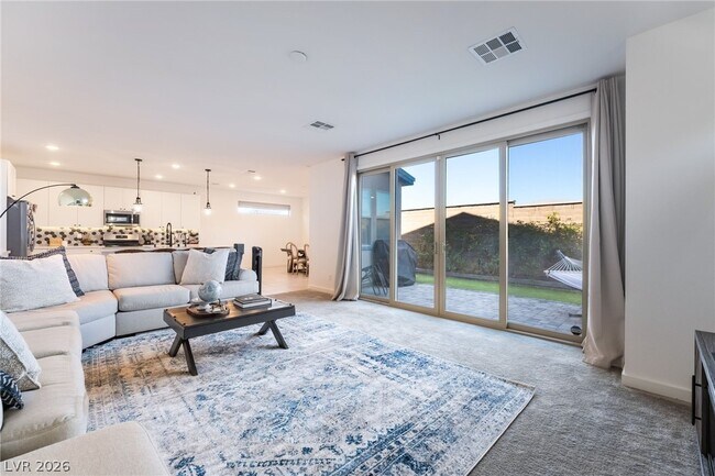 Foto del edificio - 720 Emerson Creek Ct