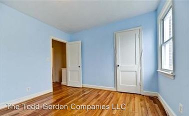 Building Photo - 2 br, 1 bath House - 1458 Howard Road, S.E.