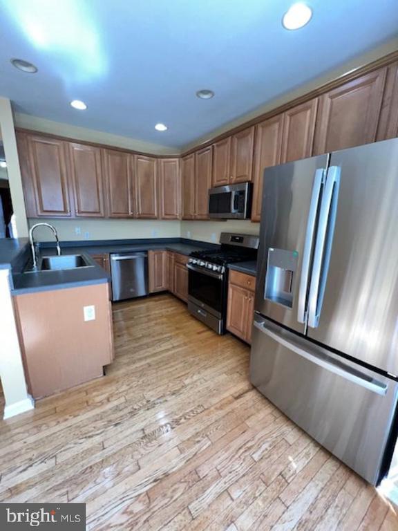 Foto del edificio - 1914 Cavalier Ln