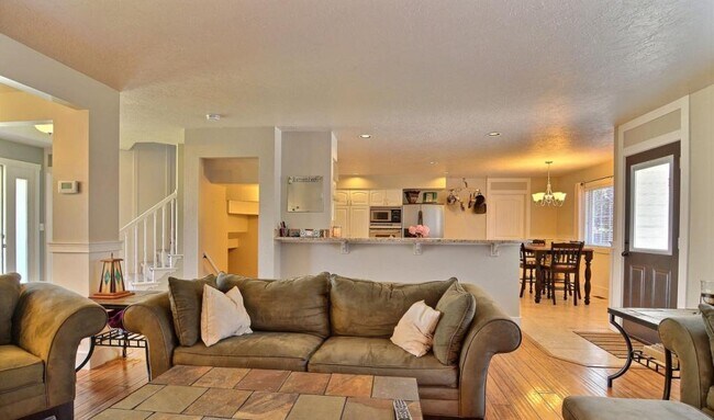 Foto del edificio - 5110 W 6th Street Rd