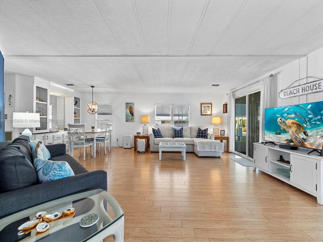 Foto principal - 806 S Jade Dr