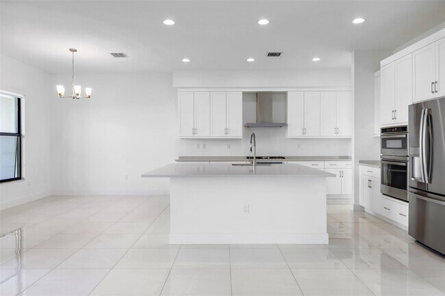 Foto del edificio - 8551 Swinley Frst Wy