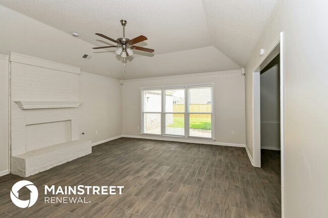 Foto del edificio - 7360 Red River Cove