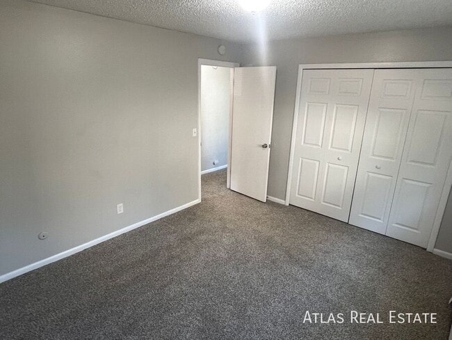 Building Photo - 405 St Vrain Pl